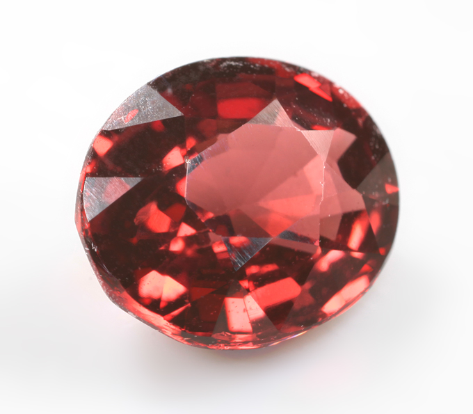 Пироп гранат 3,2 карата