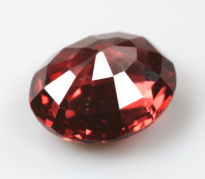 Пироп гранат 3,2 карата