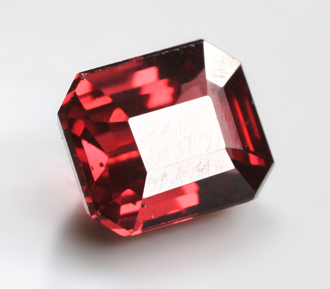 Пироп гранат 3,62 карата