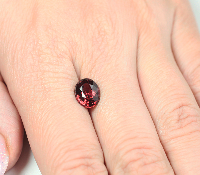 Пироп гранат 3,06 карата