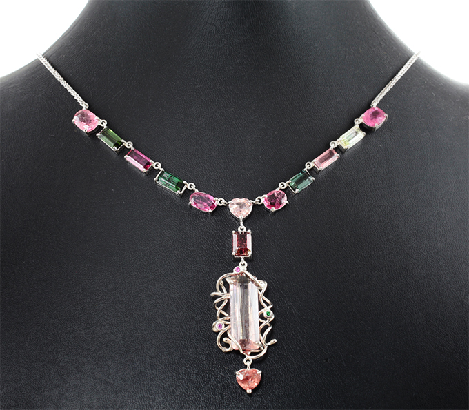 Серебро 925 Колье с разноцветными турмалинами 22,62 карата , шпинелями, розовыми сапфирами и цаворитом гранатом