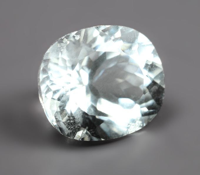 Поллуцит 2 карата