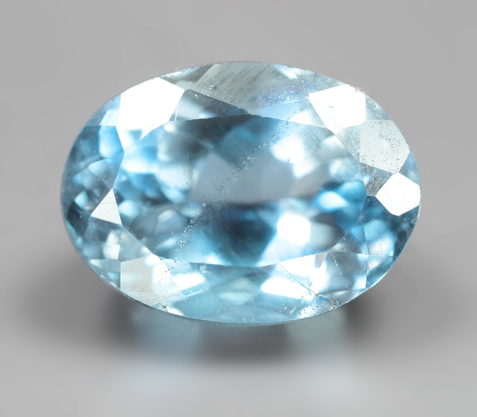 Редкий цвет! Насыщенный синий апатит 2,61 карата