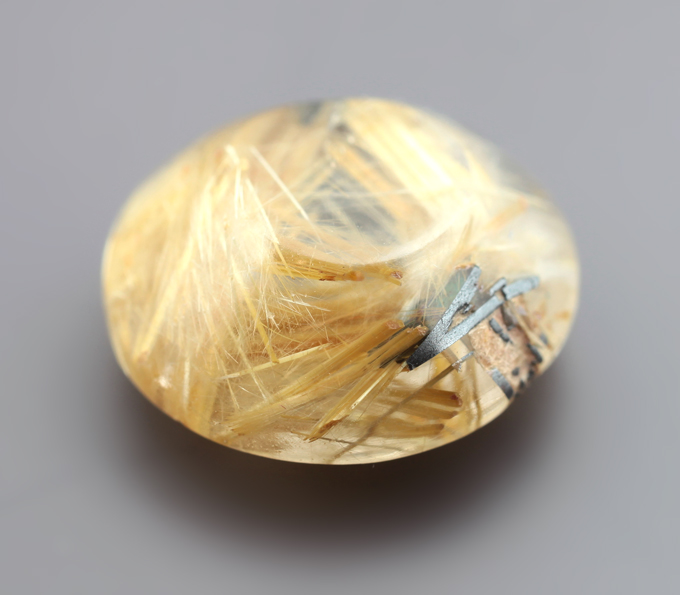 Крупный рутиловый кварц 14,18 карата