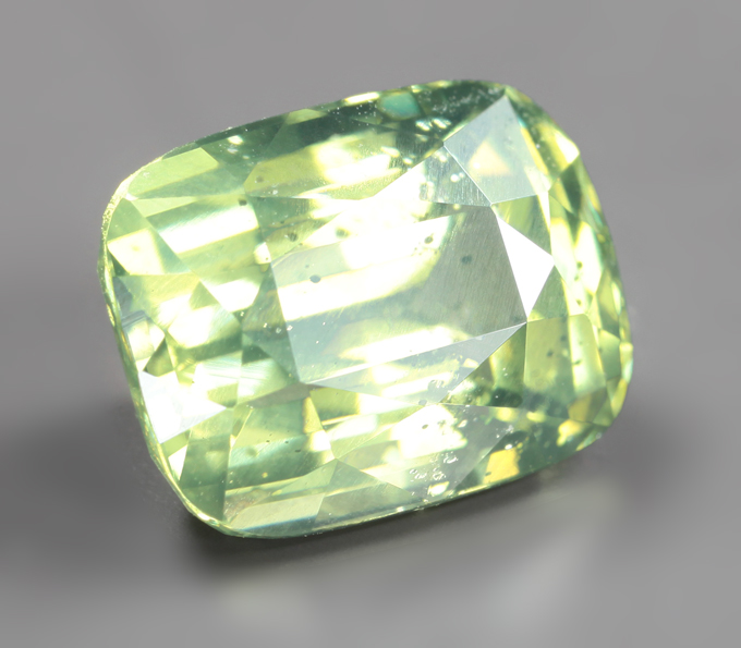 Редкий цвет! Желто-зеленый циркон 3,62 карата