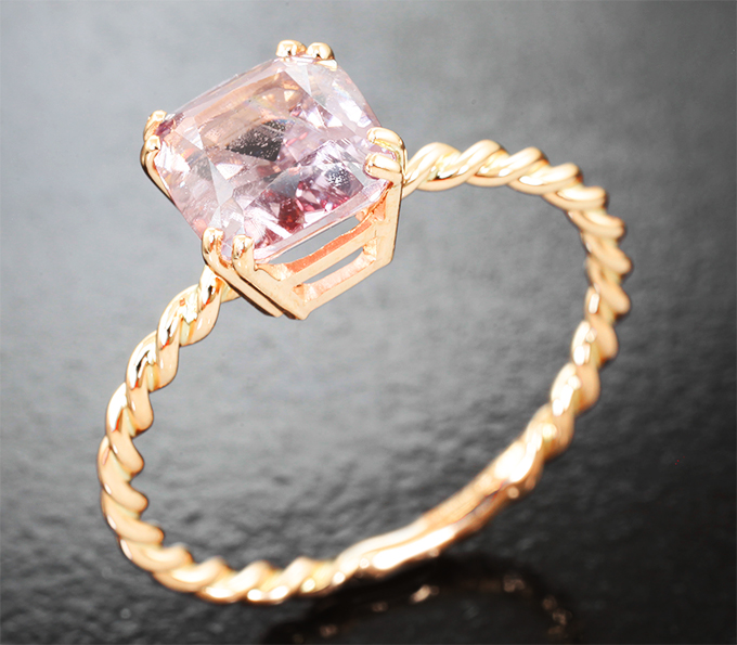 Золото Кольцо с редким зултанитом 2,58 карата