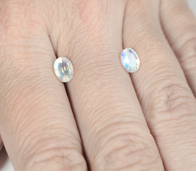 Пара ограненных лунных камней 1,56 карата