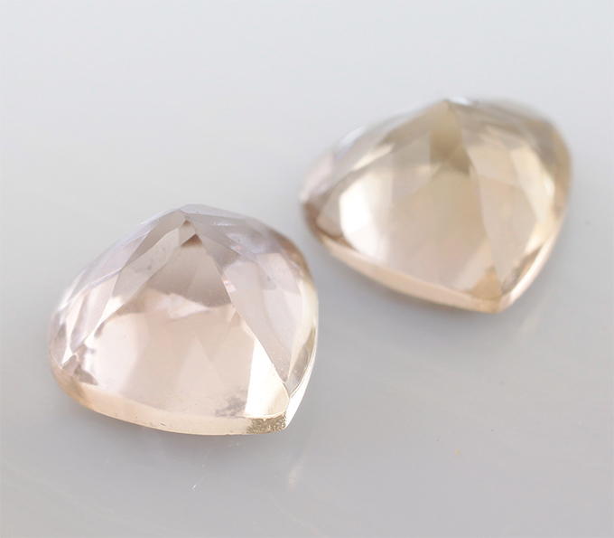 Пара полихромных цоизитов 1,77 карата