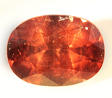 Крупный гранат со сменой цвета 3,29 карата