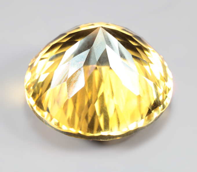 Чистейший крупный цитрин 38,9 карата
