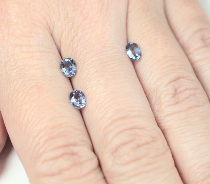 Редкий набор из 3 чистейших синих шпинелей 1,5 карата