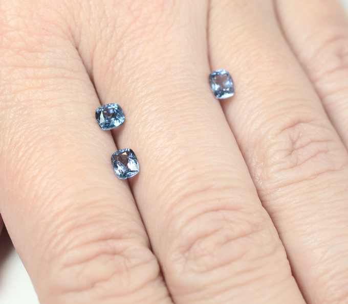 Редкий набор из 3 синих шпинелей 1,44 карата