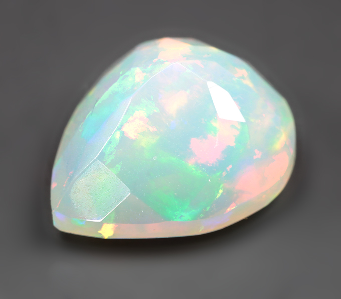 Ограненный эфиопский опал 1,89 карата