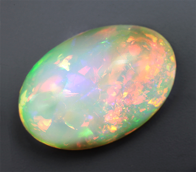 Крупный кристаллический эфиопский опал 5,42 карата