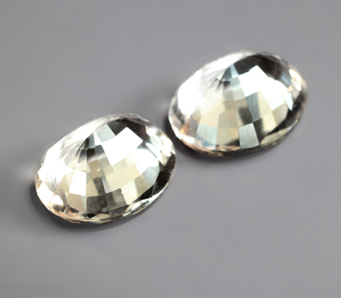 Пара пастельно-желтых гелиодоров высокой чистоты 5,77 карата