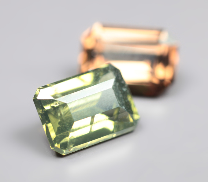 Пара цирконов 3,14 карата