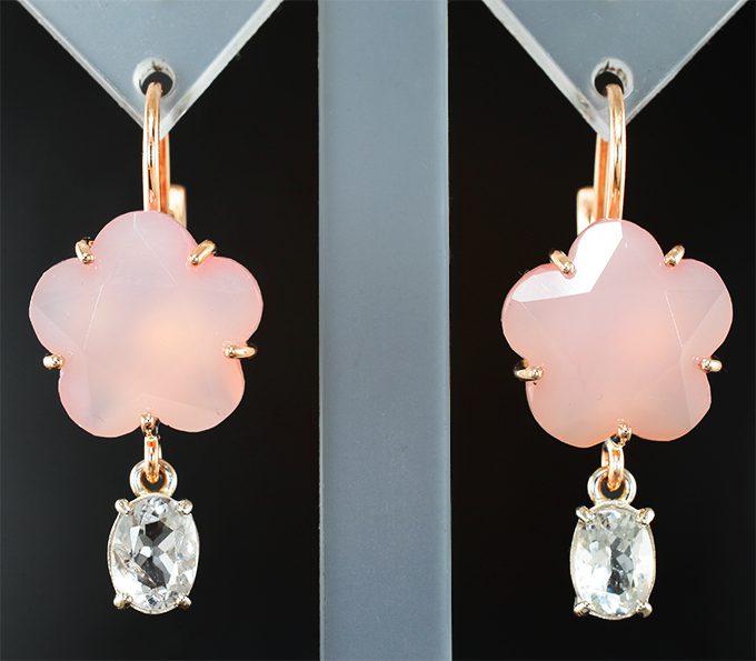 Золото Серьги с розовым кварцем авторской огранки 15,1 карата  и скаполитами 1,37 карата