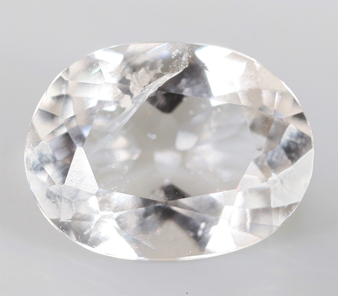 Серьги с розовым кварцем авторской огранки 15,1 карата  и скаполитами 1,37 карата