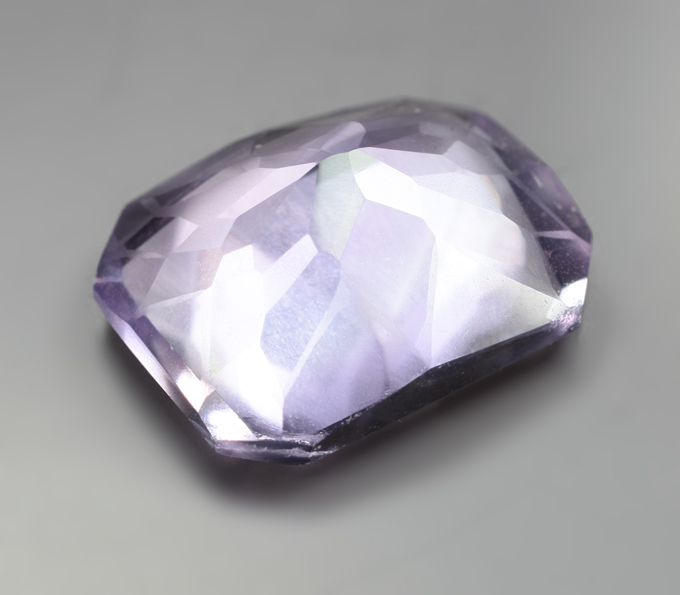 Аметист авторской огранки 8,24 карата