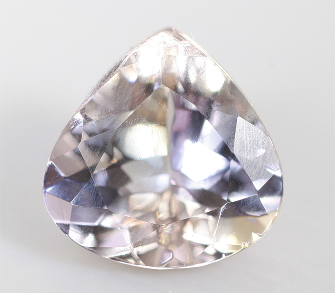 Полихромный цоизит 0,84 карата