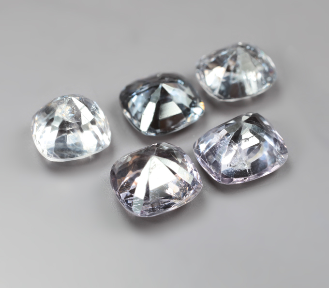 Крупный набор из 5 разноцветных шпинелей 5,55 карата