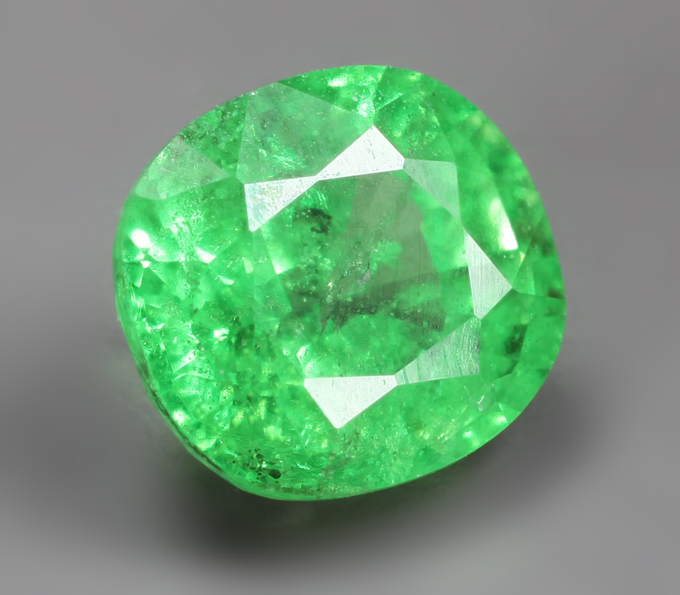 Ярко-неоновый цаворит 1,27 карата