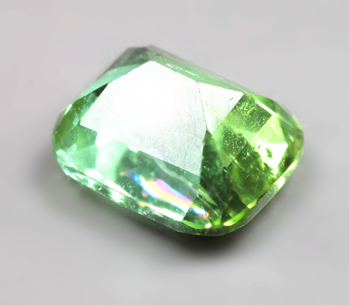 Open color grade! Полихромный турмалин 2,08 карата