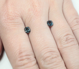 Редкость! Пара синевато-зеленых гранатов с александритовым эффектом 1,18 карата