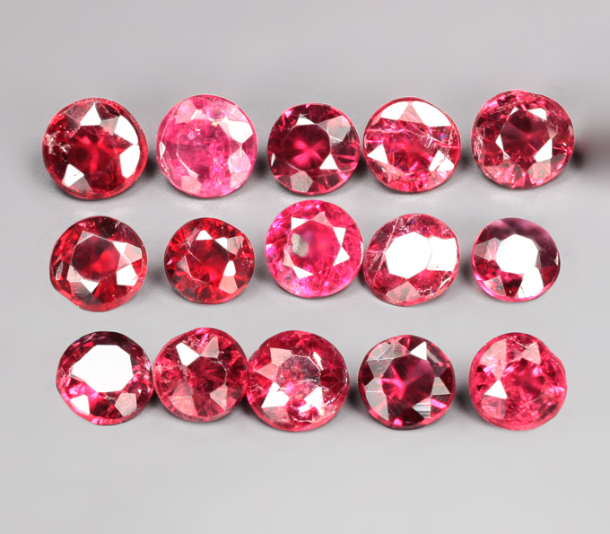 Набор из 15 рубиновых шпинелей 2,37 карата
