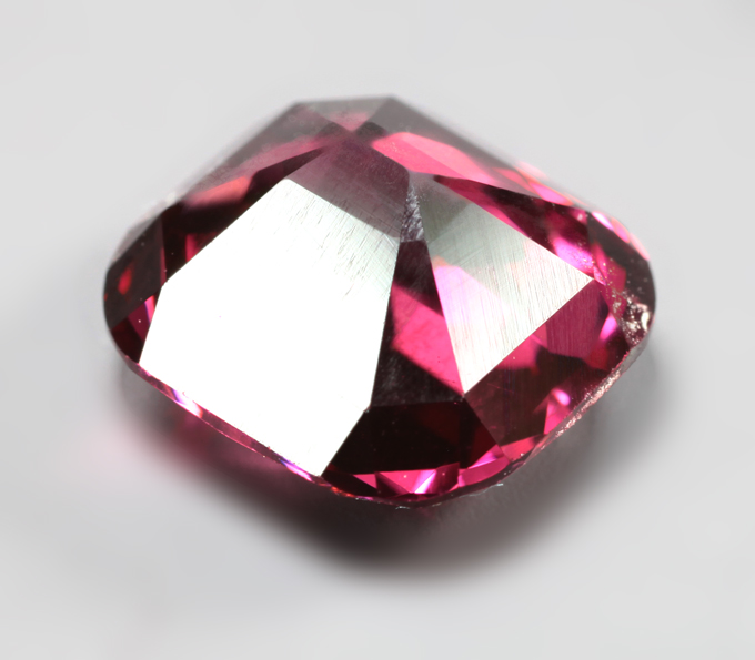 Чистейший умбалит гранат 3,62 карата