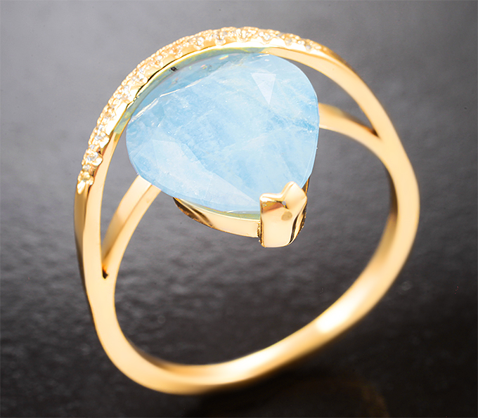 Золото Кольцо с редким крупным афганитом 3,01 карата и бесцветными цирконами