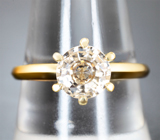 Кольцо с пастельно-желтым цирконом 1,81 карата Золото