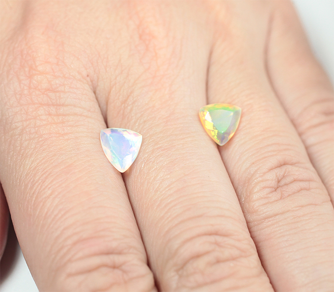 Пара ограненных эфиопских опалов 1,42 карата