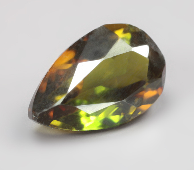 Полихромный турмалин высокой чистоты 1,64 карата
