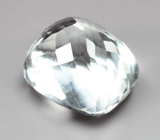 Крупный гошенит 10,72 карата