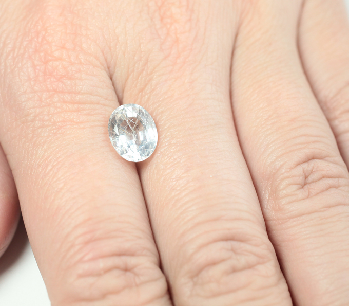 Редкий фенакит 2,98 карата