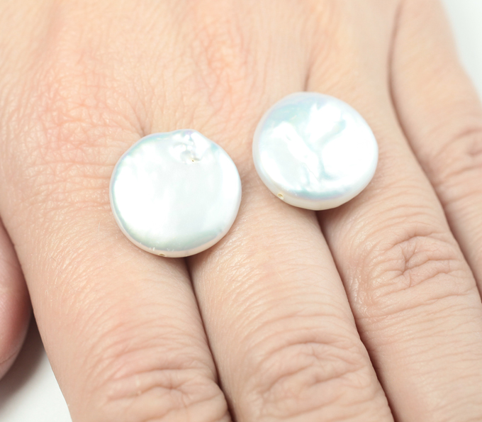 Пара серебристых жемчужин барокко 22,11 карата! Натуральный цвет