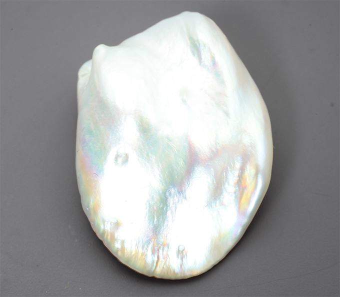 Кремово-белая морская жемчужина барокко 19,15 карата! Исключительный люстр