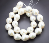 Набор из 25 крупных кремово-белых морских жемчужин барокко на нити 499,55 карата