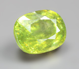 Желтовато-зеленый сфен 1,59 карата