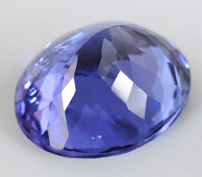 Топовый цвет! Насыщенный танзанит 6,01 карата