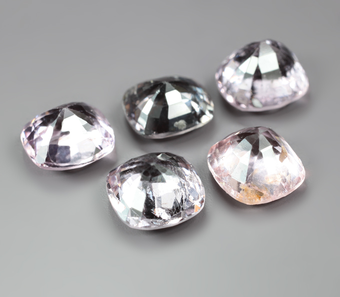 Набор из 5 разноцветных шпинелей 5,54 карата