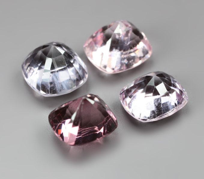 Набор из 4 разноцветных шпинелей 5,04 карата