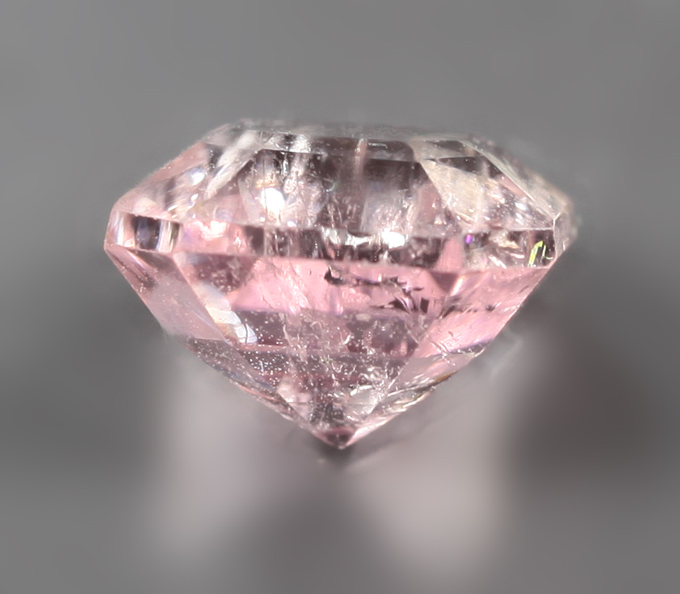 Нежно-розовый турмалин 1,68 карата