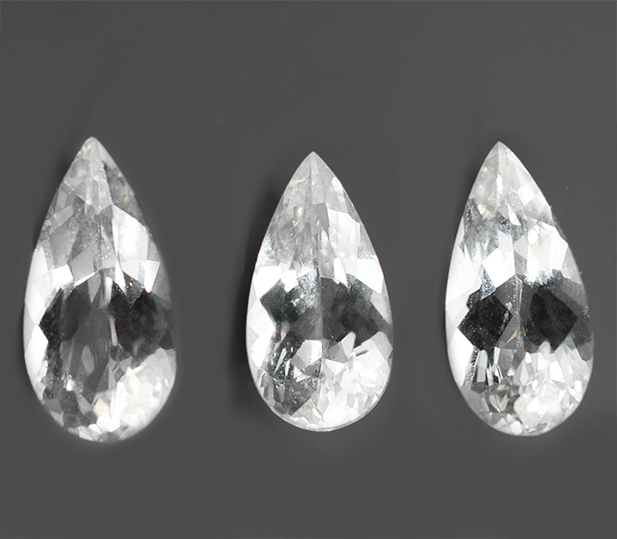 Набор из 3 данбуритов 5,46 карата