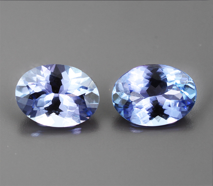 Пара чистейших танзанитов 2,03 карата