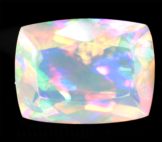 Ограненный эфиопский опал 1,94 карата