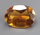 Оранжевато-желтый турмалин 0,68 карата