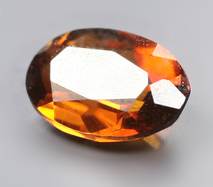 Желтовато-оранжевый турмалин 0,63 карата