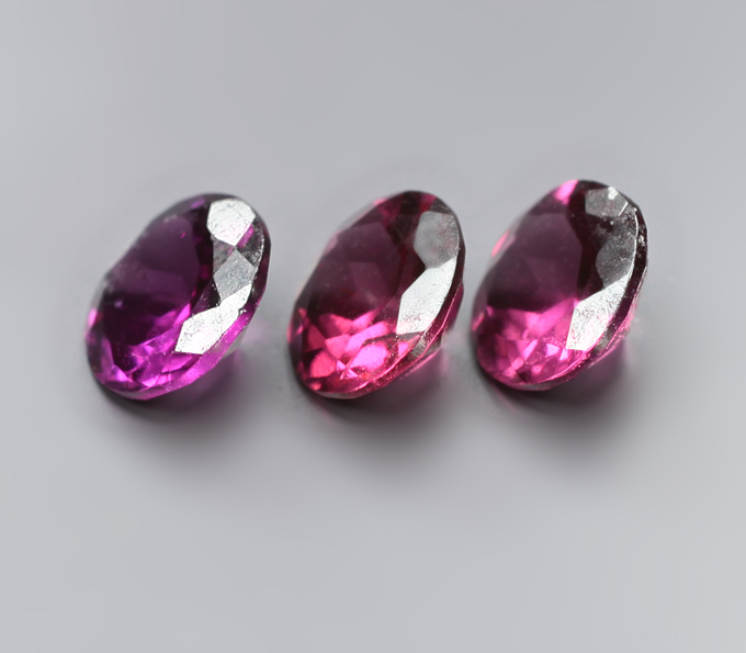 Набор из 3 чистейших родолитов 2,64 карата